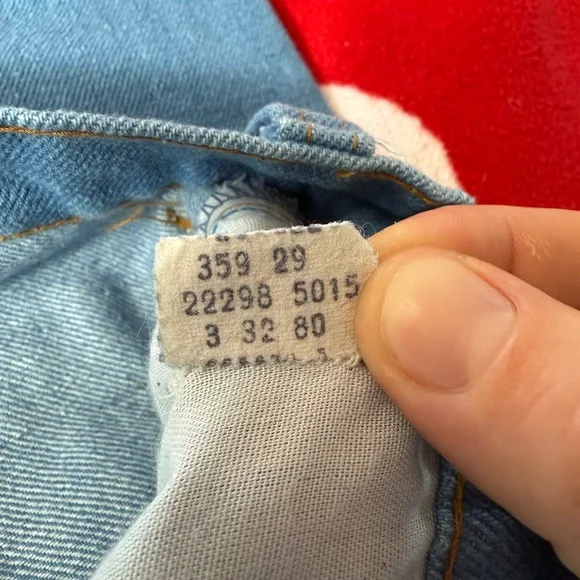 Vintage Levi flare jeans - Picture 8 of 11